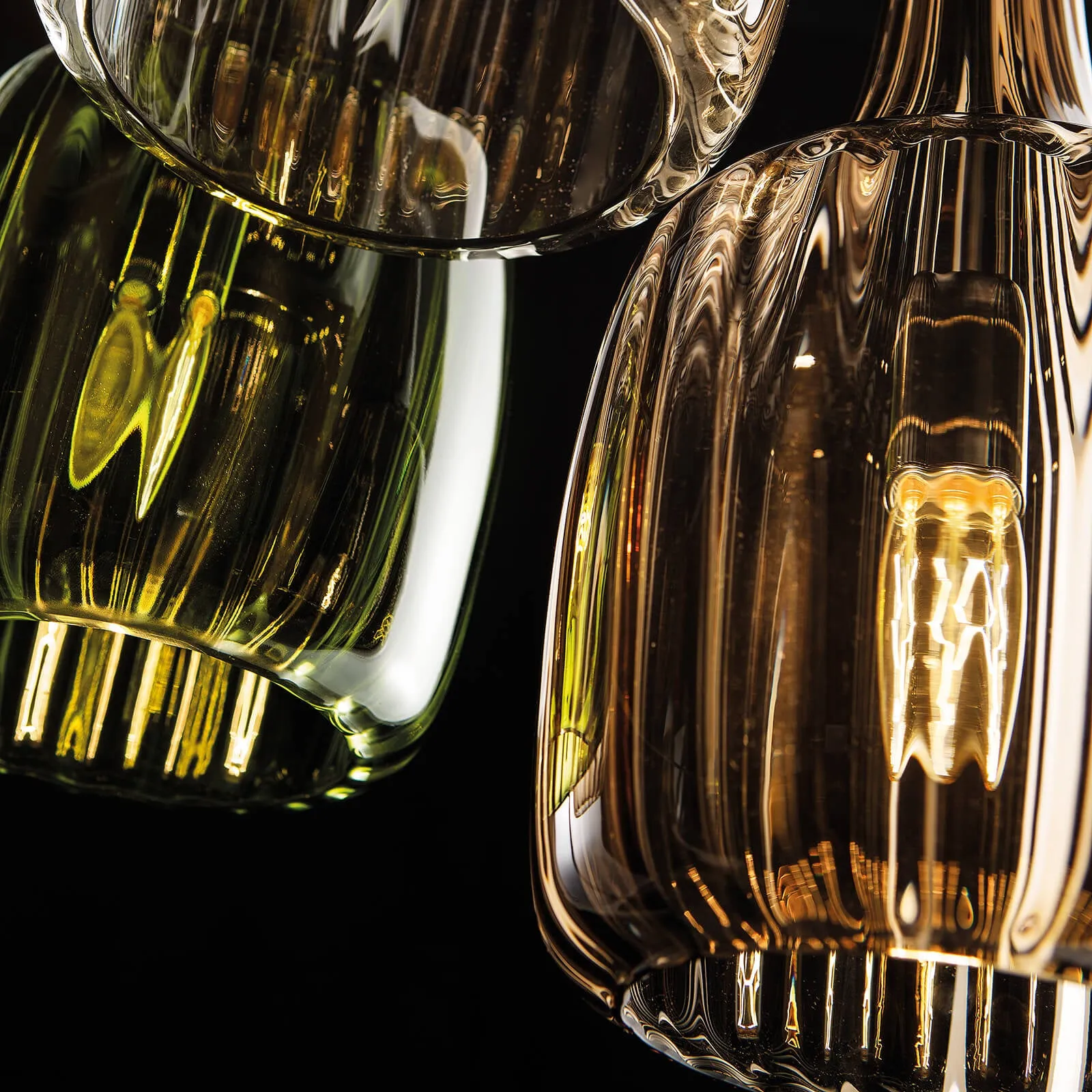 Bossanova Suspension Lamp - Composition