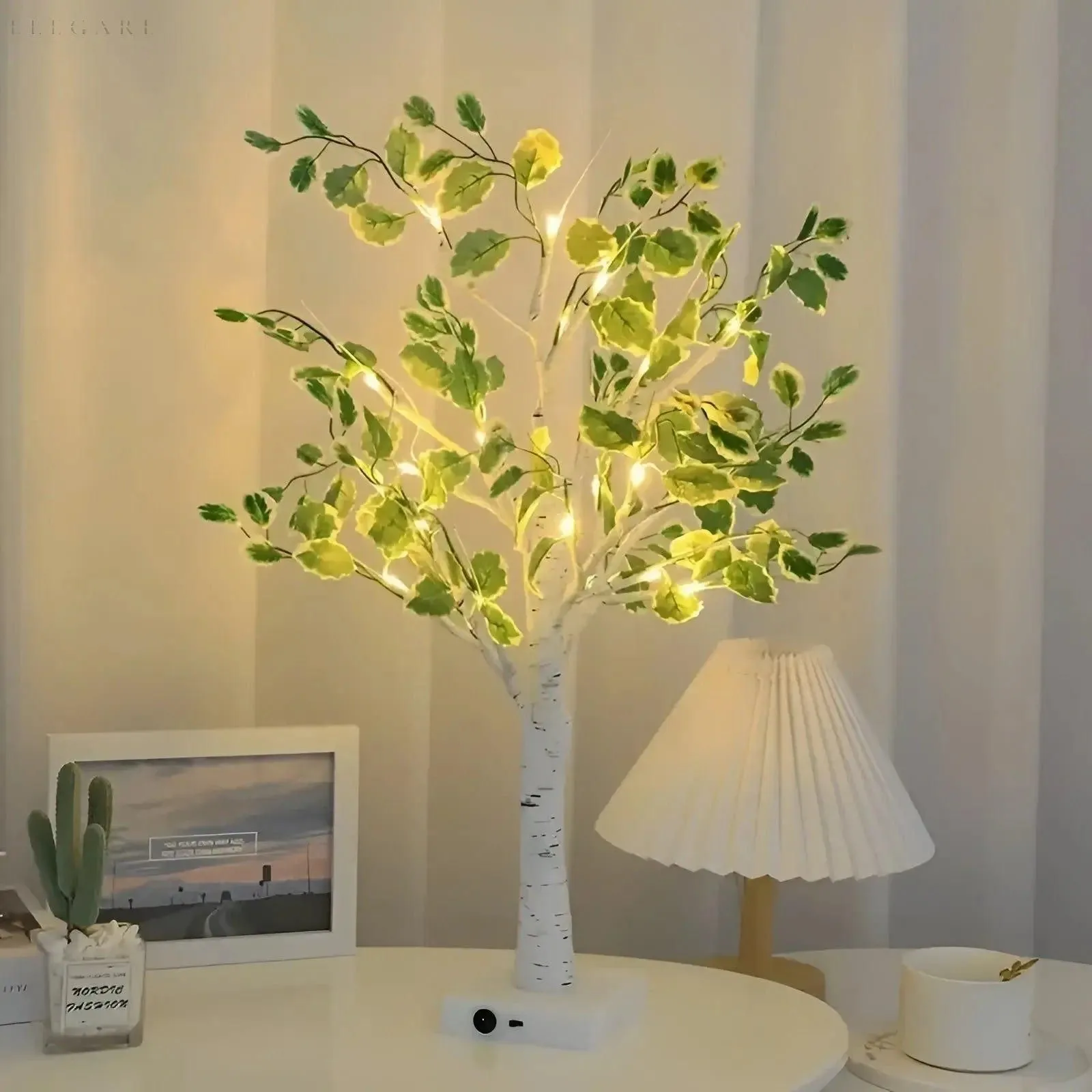 BrightTree Lampe - Leuchtender Baum Wohnkultur LED Lichter