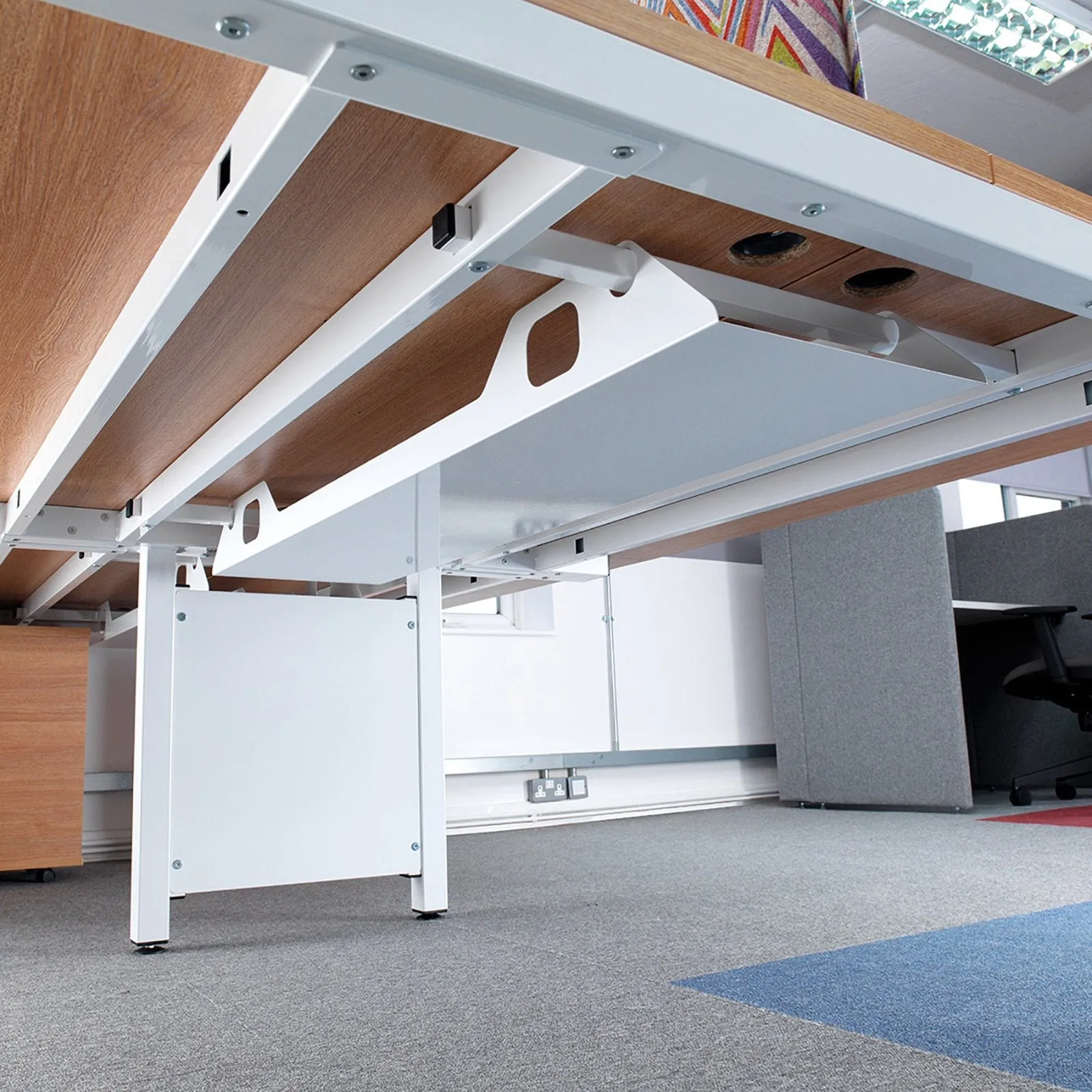 Connex single cable tray
