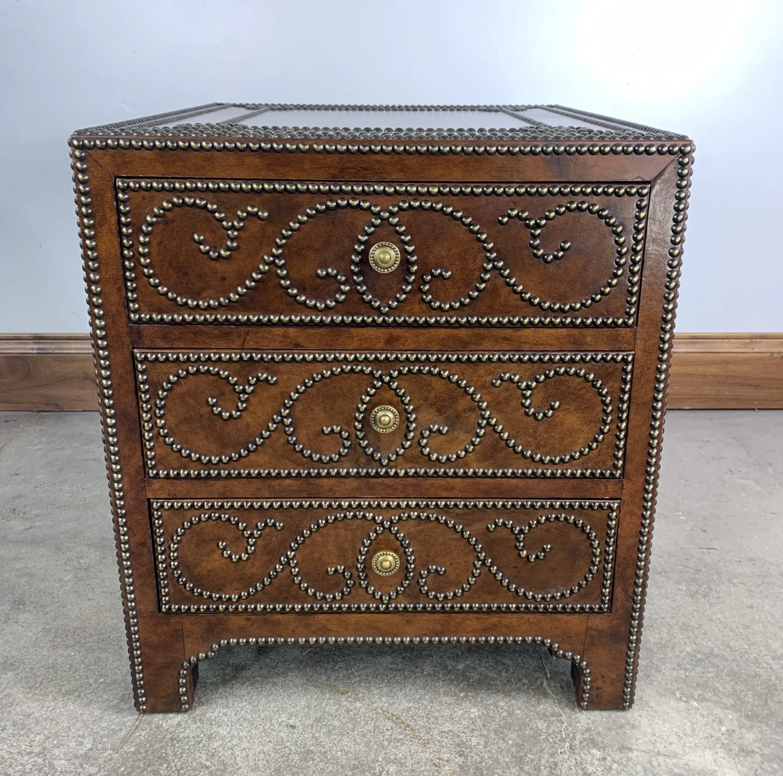 Drexel Heritage Bedside Cabinet, Side Cabinet, Leather, 3-Drawer