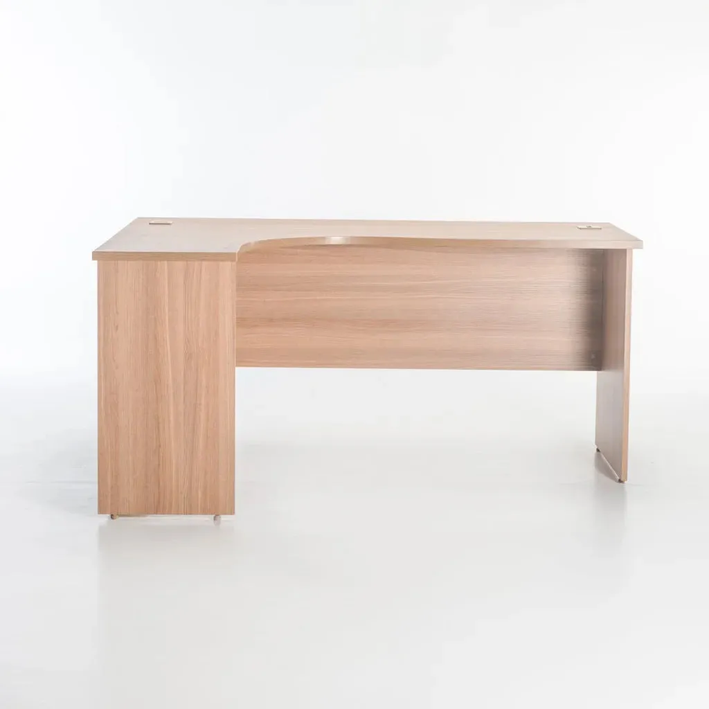 LOGO CORNER DESK