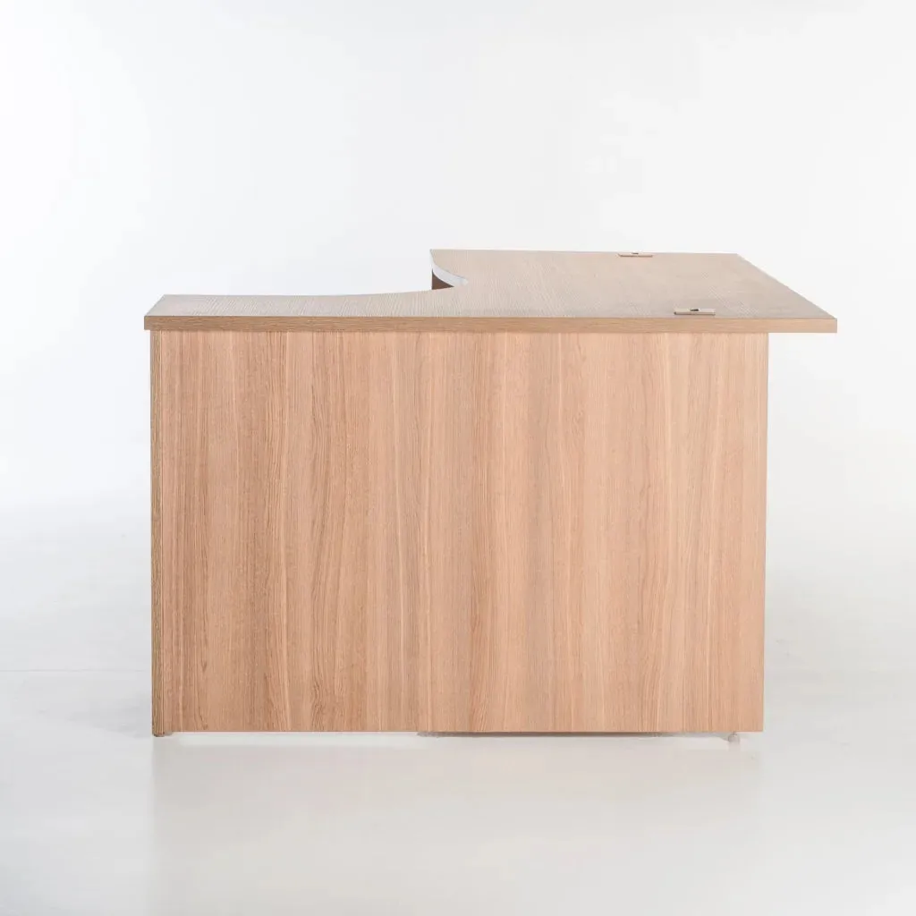 LOGO CORNER DESK